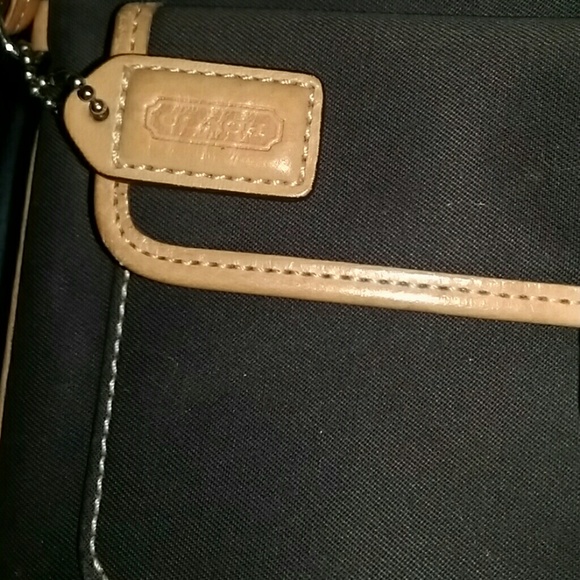 Coach Wristlet - Picture 6 of 6